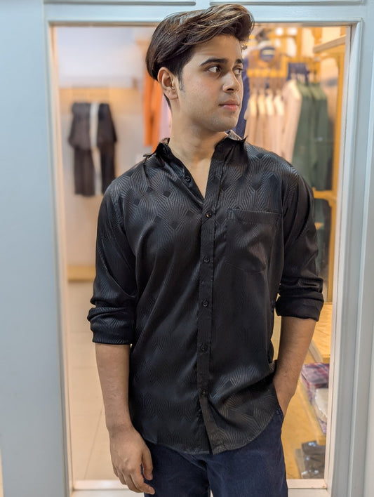 Black  premium full sleeve shirt.