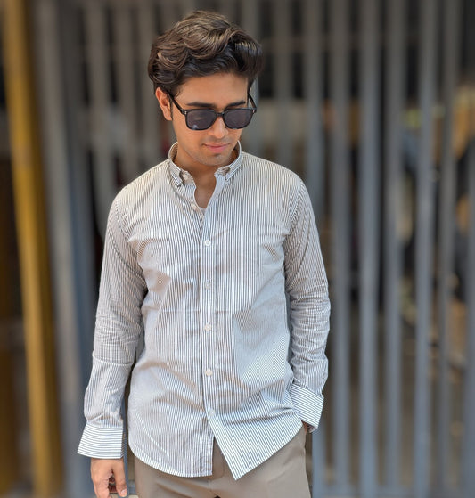 Black and white stripe full sleeve shirt